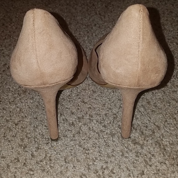 Tan heels - Picture 3 of 3